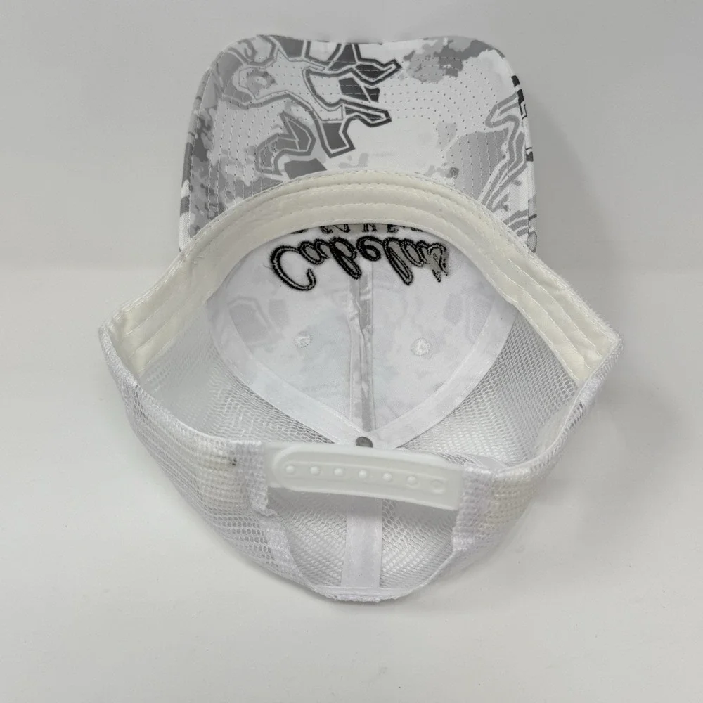 Cabelas Hunt Club‎ Outdoor Digital White Gray Camo Trucker Snap Back Hat Cap